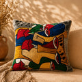 Coussin Brodé Kashmi — Visages Entrelacés · Pièce Unique